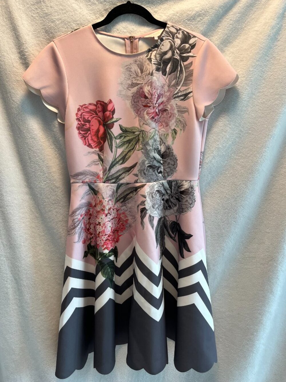 Ted Baker HAIILIE Blush Pink Floral Stretch Dress Size 3 (US 8) - Picture 2 of 8